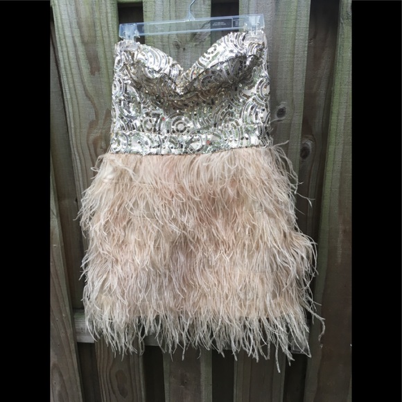 bebe Dresses & Skirts - Bebe party strapless dress